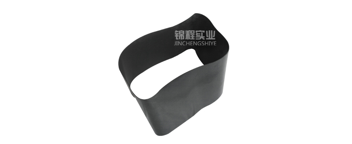 Heat shrinking sleeve